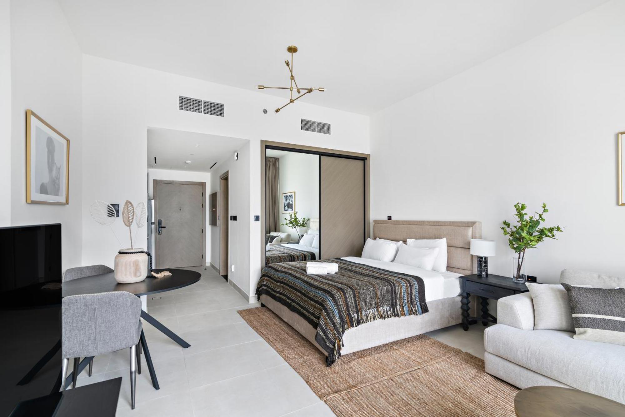 Furnished Apartment Binghatti Canal - Burj Khalifa View, דובאי מראה חיצוני תמונה