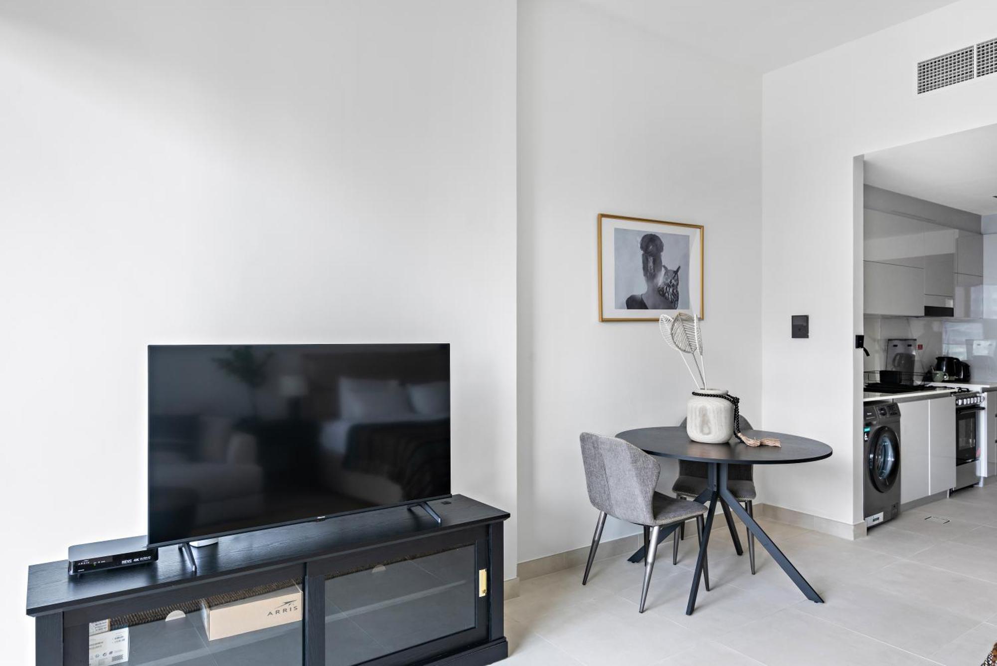 Furnished Apartment Binghatti Canal - Burj Khalifa View, דובאי מראה חיצוני תמונה