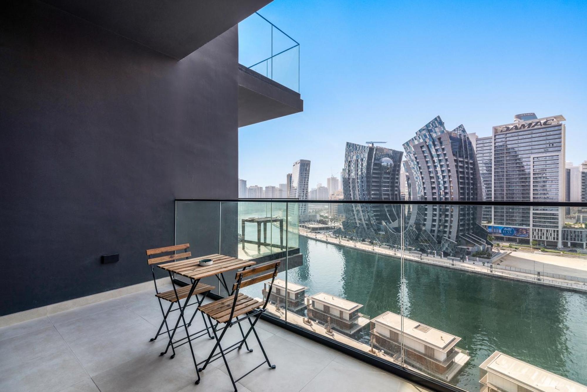 Furnished Apartment Binghatti Canal - Burj Khalifa View, דובאי מראה חיצוני תמונה