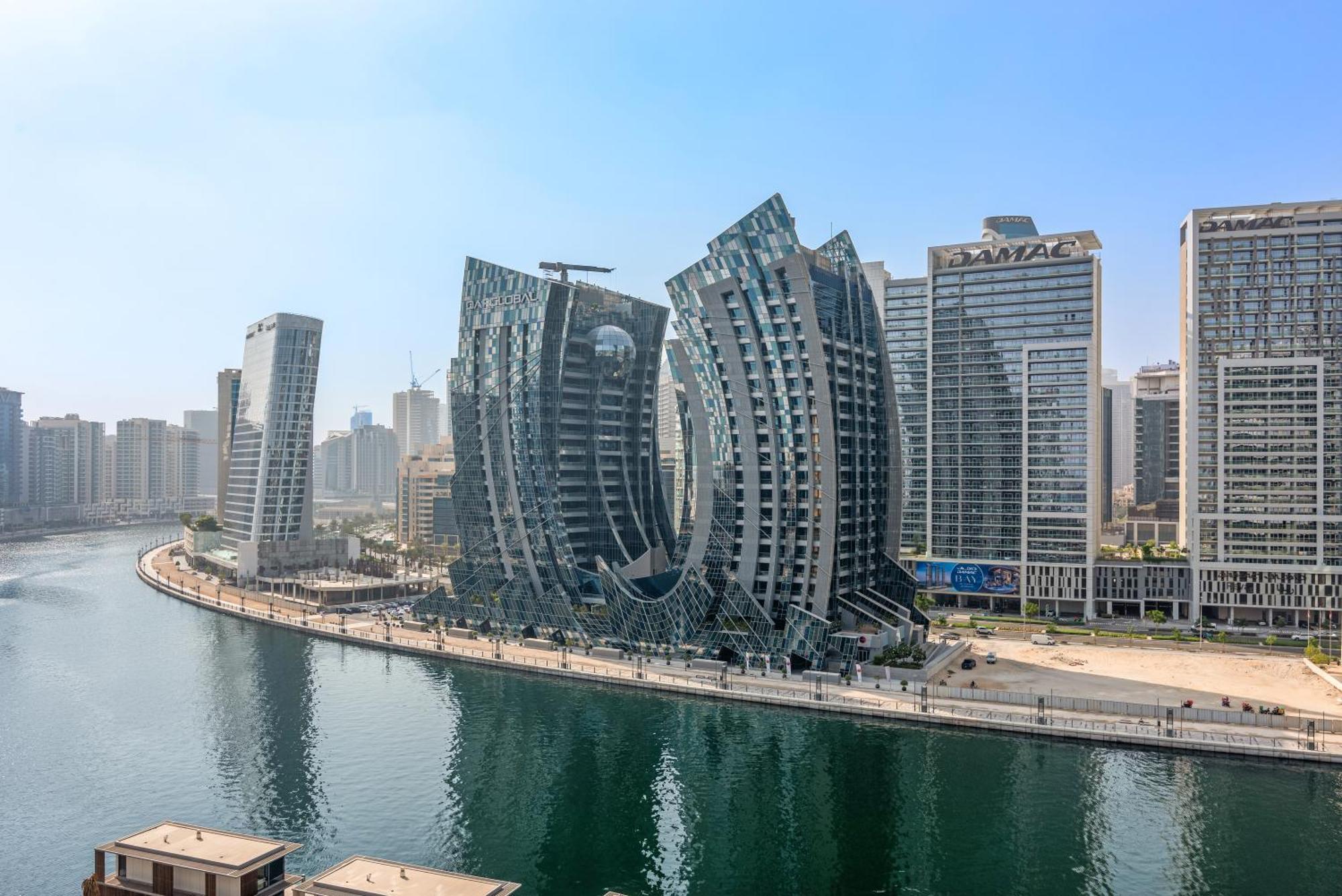 Furnished Apartment Binghatti Canal - Burj Khalifa View, דובאי מראה חיצוני תמונה